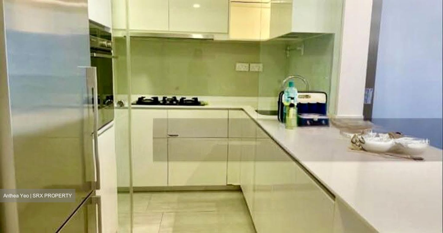 Lakeville (D22), Condominium #639088431